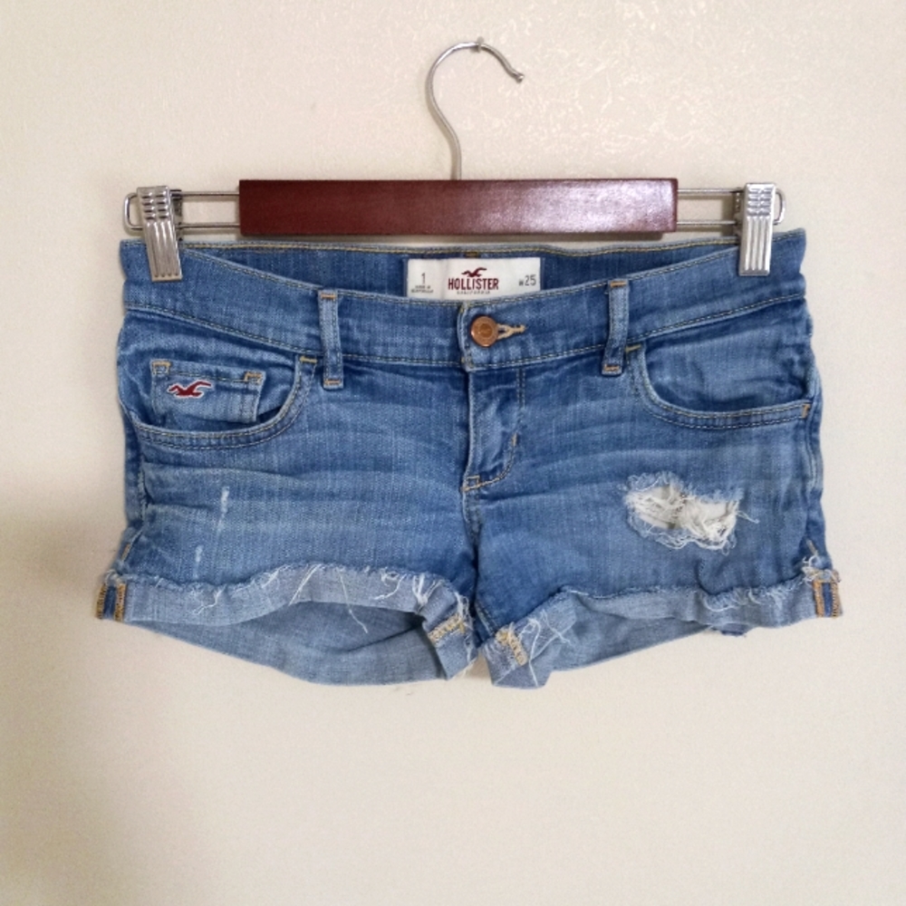 Hollister 1 28 Jeans Shorts Distressed Medium Wash